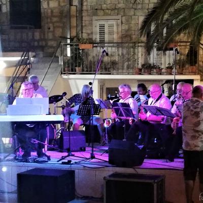 Stardust Big Band